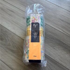 Roller Rabbit Floral Travel snackle Set - Yellow & Green